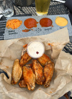 Big Kahuna Wings Farragut food