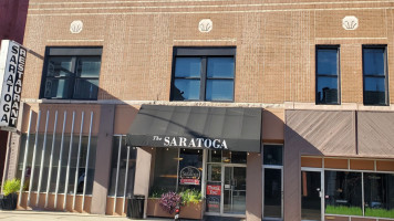 Saratoga outside