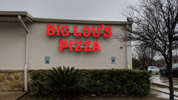 Big Lou's Pizza food