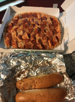 Louie's Pizza food