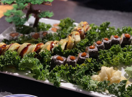 720 Fusion Fresh Sushi food