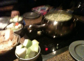 The Melting Pot food