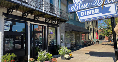 Blue Bell Diner outside