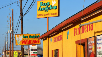 Los Angeles Tortilleria, Bakery outside