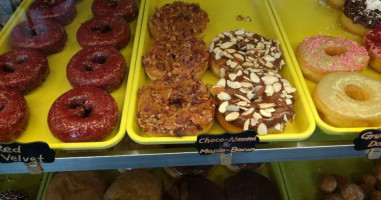 Mr Donuts food