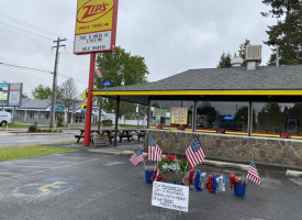 Zip's Drive In Hayden food