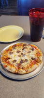 Monical's Pizza Of Gilman food