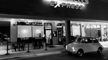 Brunetti Express 301 food