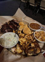 Parker's Smokehouse food