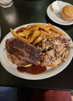 Parker's Smokehouse food