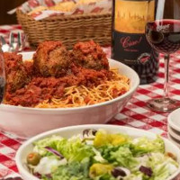 Buca Di Beppo Italian food