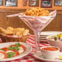 Buca Di Beppo Italian food