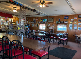 Cherry Street Diner inside