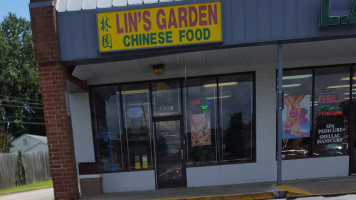 Lin's Garden Chinese food