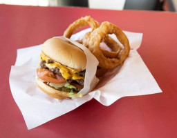 Hunky's Old Fashioned Hamburgers inside