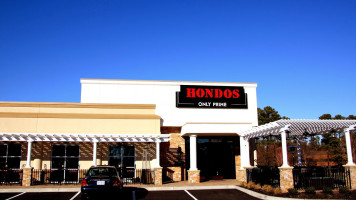 Hondos outside