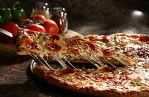 Toarmina's Pizza food