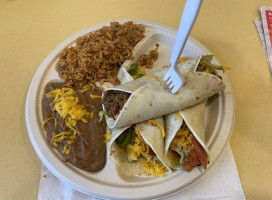 Nino Taco food