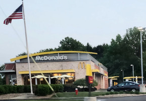 Mcdonald's outside