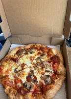 Brothers Pizza food