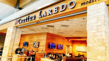 Cantina Laredo food