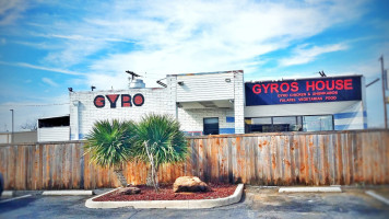 Gyros House inside