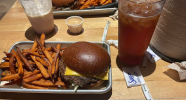 Hopdoddy Burger food