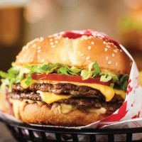 Red Robin Gourmet Burgers And Brews food