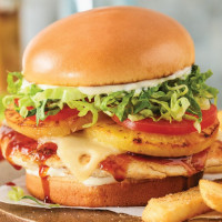 Red Robin Gourmet Burgers And Brews food