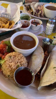 Güero's Taco food