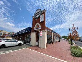 Elevation Burger inside