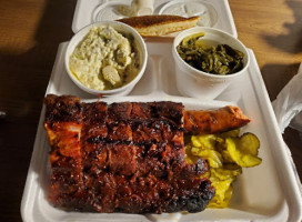 Center Point Barbecue food