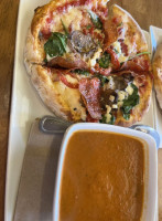 Spin! Neapolitan Pizza food