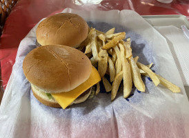 Retama Burger Lunch Stand food