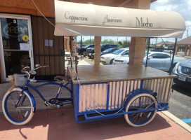 Organic Man Coffee Trike outside