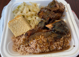 Leon's Caribbean Food inside