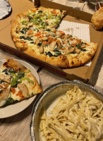 Caprissi Pizza food