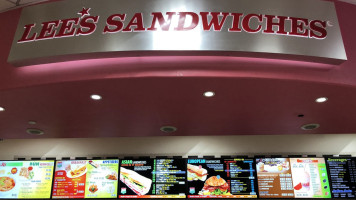 Lee's Sandwiches inside