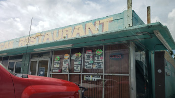 Alteño Taqueria outside