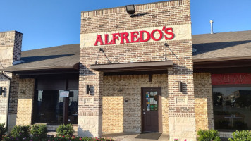 Alfredo's Steakhouse outside