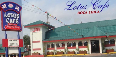 Lotus Cafe At Boca Chica outside