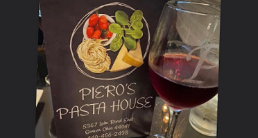 Pieros Pasta House food