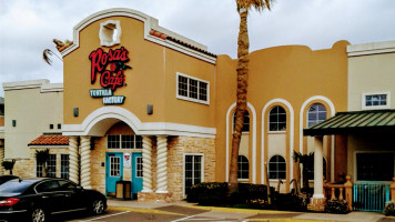 Rosa's Café Tortilla Factory outside