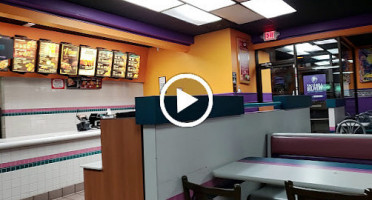 Taco Bell inside