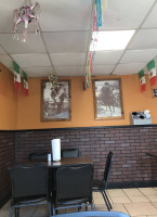 Las Fuentes Refresqueria Y Taqueria food