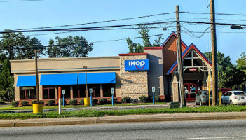 Ihop Phone Number, Reservations, Reviews outside