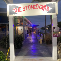 The Stoned Crab outside