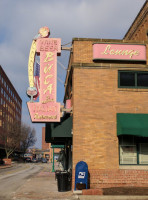 Buca Di Beppo Pittsburgh Station Square food