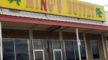 Ming's Buffet outside