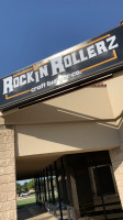 Rockin Rollerz Craft Burger Co. outside